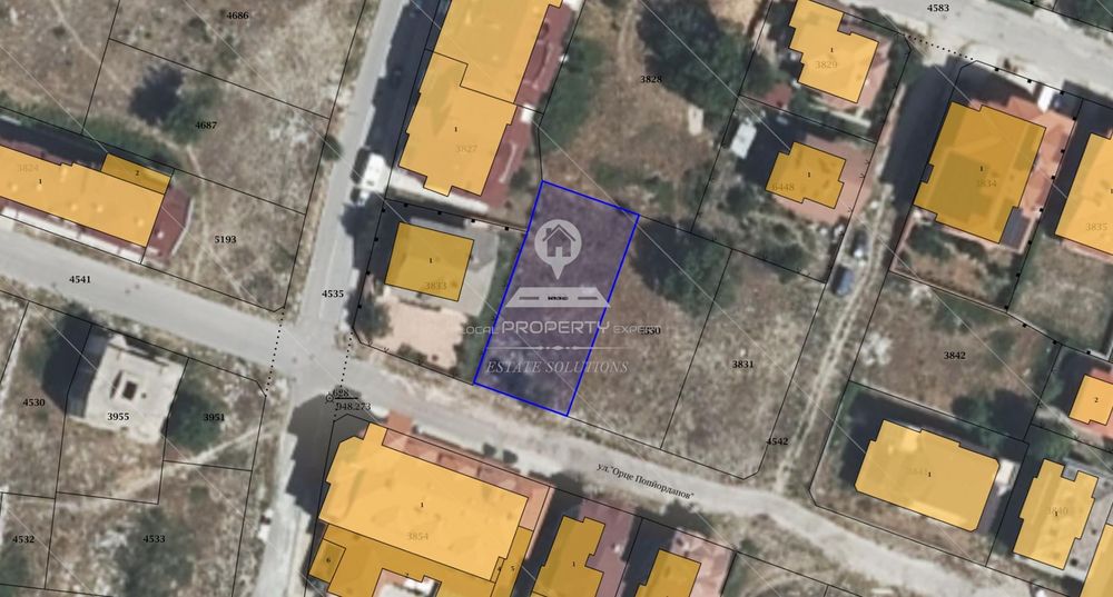 Парцел в Благоевград, област-гр.Банско площ 594 цена 148500