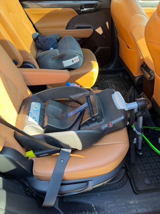 Maxi cosy бебешко кошче с izofix основа