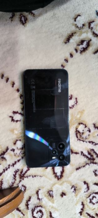 Realme c35 hech narsa bomagan hammoyogi tinniq 1 yil ishlatilgan