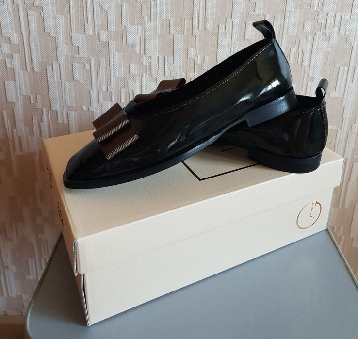 Продам балетки кожаные