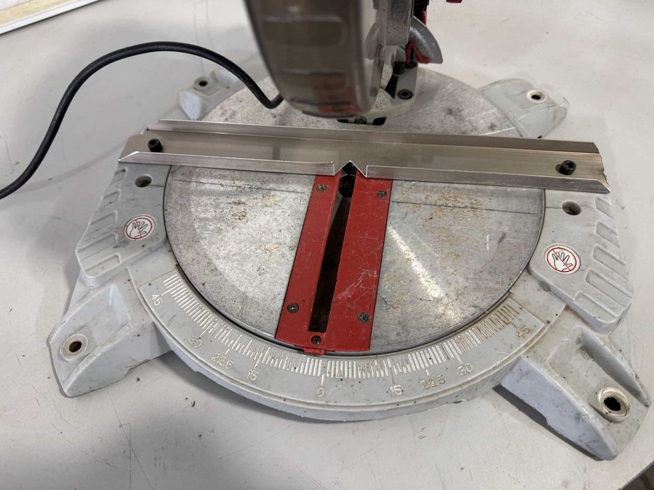 Циркуляр пендула - Pro 1400W / 210mm