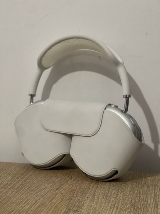 Airpods  max original срочго!