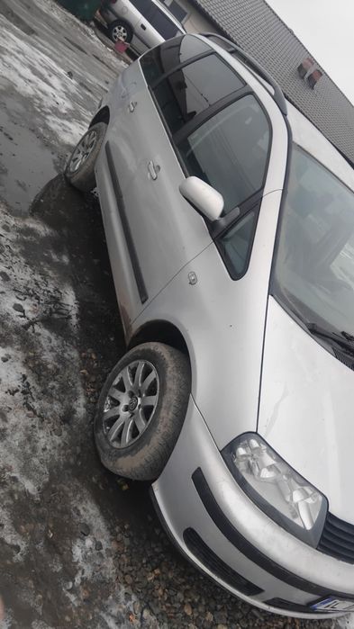 Vând sharan 1.9 tdi