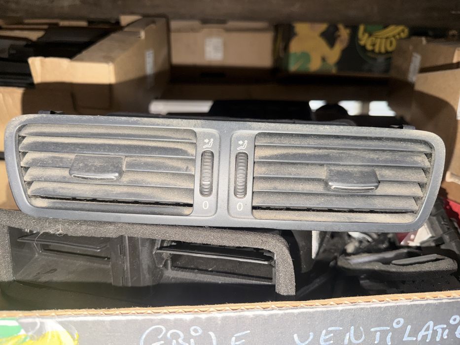 Grila ventilatie Bord Vw Passat B 6