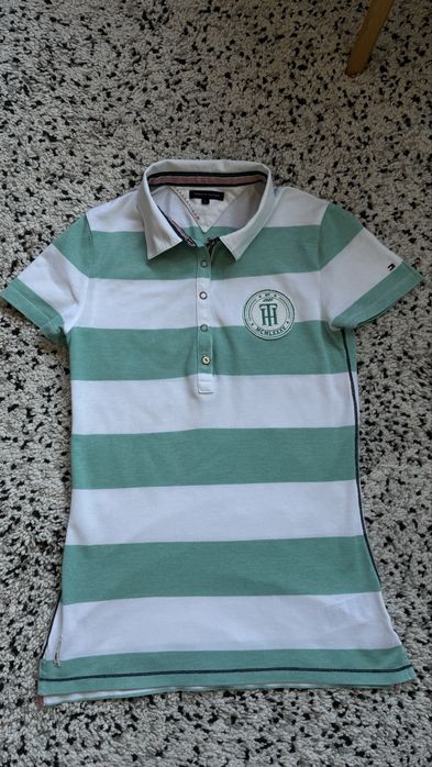 Нова дамска тениска Tommy Hilfiger размер XS