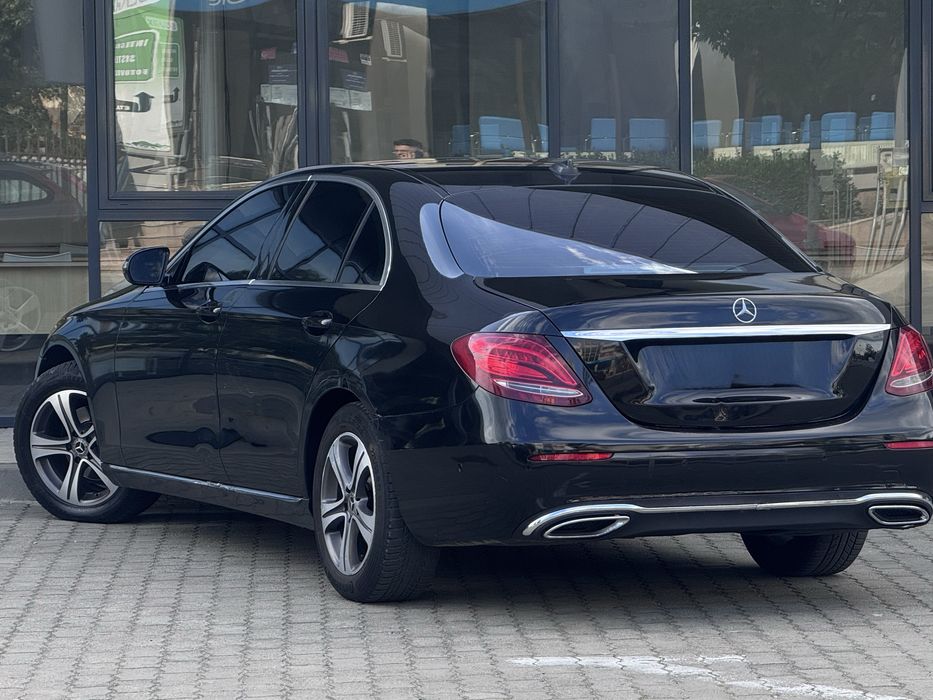 MERCEDES-BENZ E-Class 2018 — imagine 3
