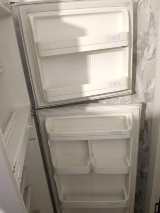 Продается холодильник LG
