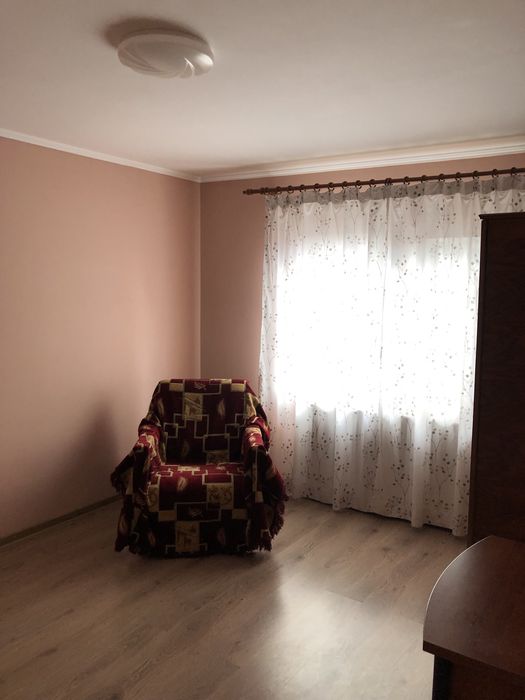 Închiriez casă în Focșani