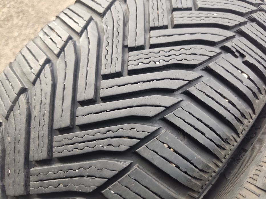 205/55/19" 4бр Michelin alpin 6,dot3221,6-7mm