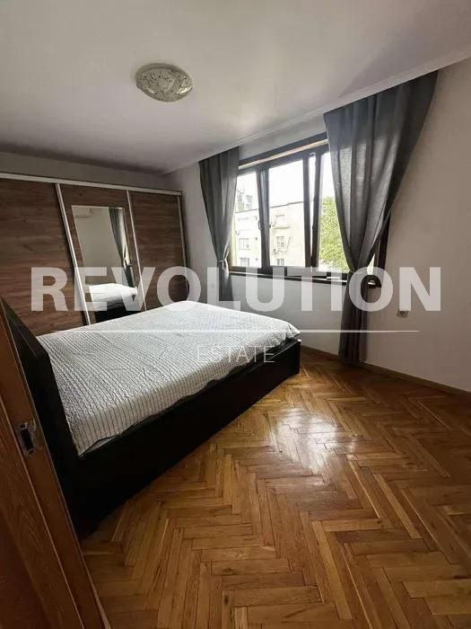 Дава се под наем Етаж от къща в Варна, Генералите - 120 кв.м за 1097.01 € - Снимка #3