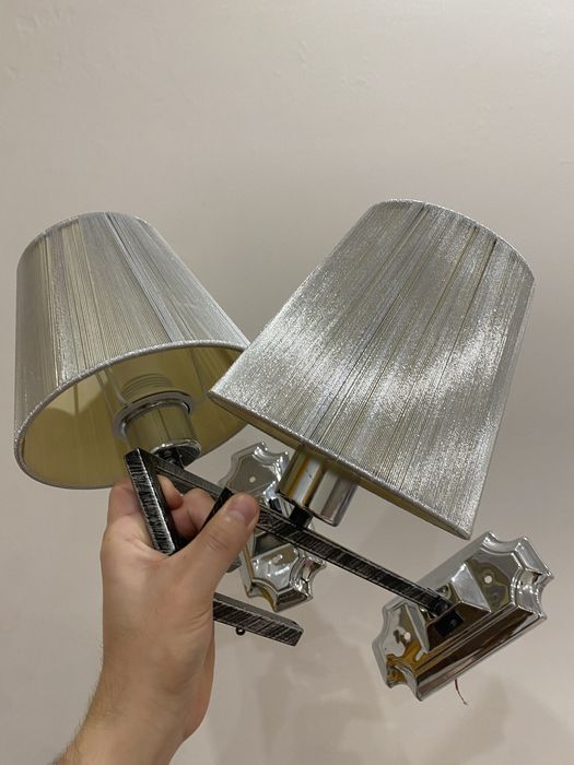 Люстра с двумя бра