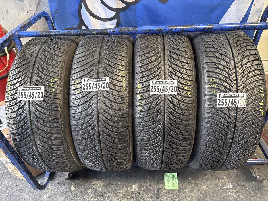 255/45/20 Michelin M+S