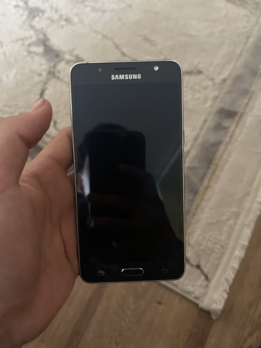 самсунг джи5(2016)