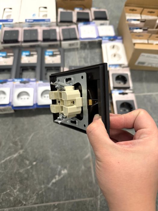 Lot Prize si Intrerupatoare Nemtesti Kopp - Produsele sunt noi!