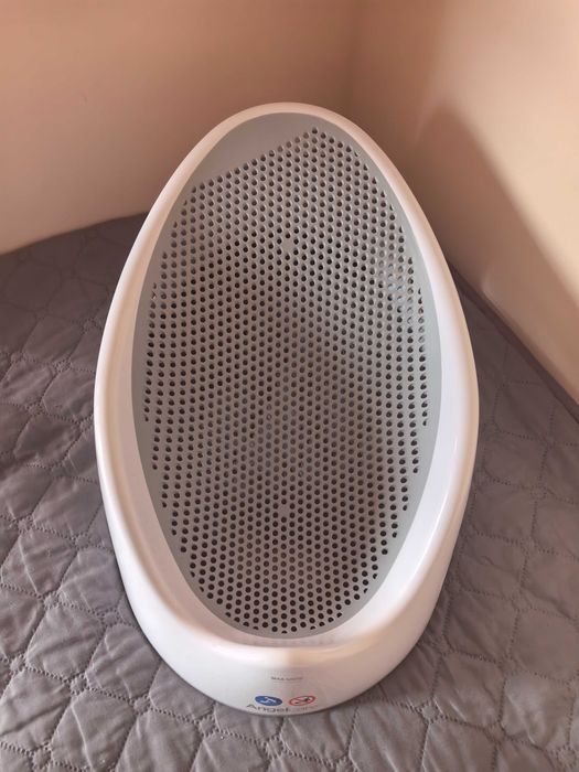 "Angle care" подложка за къпане на бебе