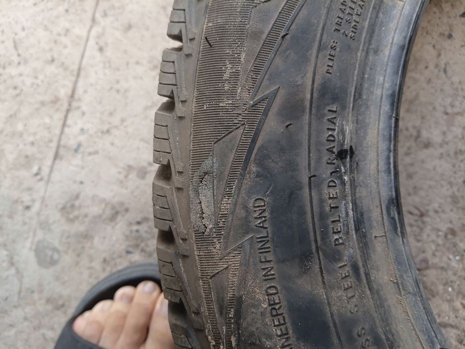 Продам зимнюю резину р 14