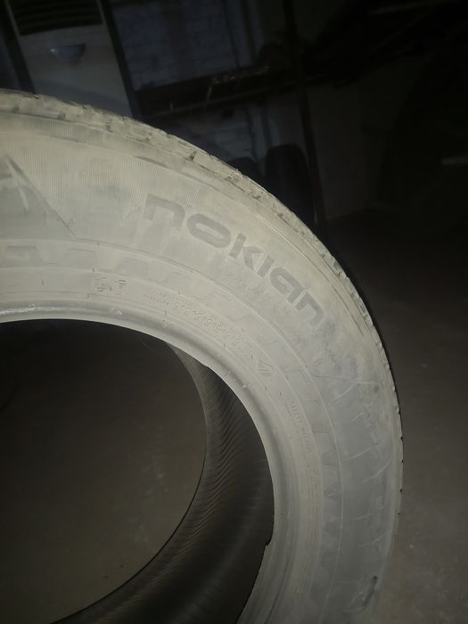 Продам шины на джип