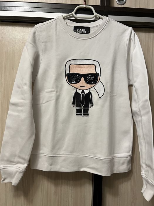 Суитчър Karl lagerfeld, Тениски  Guess, Потници , Бюстиета