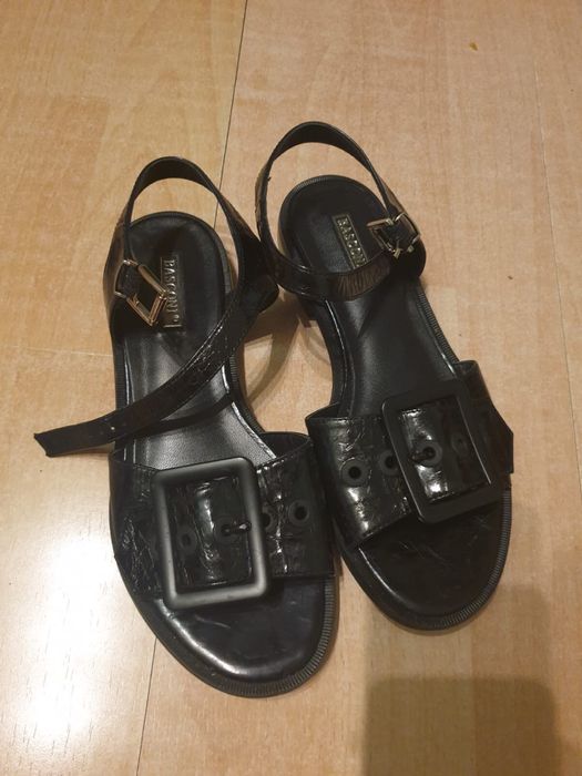 5 пар обуви срочно 35 р