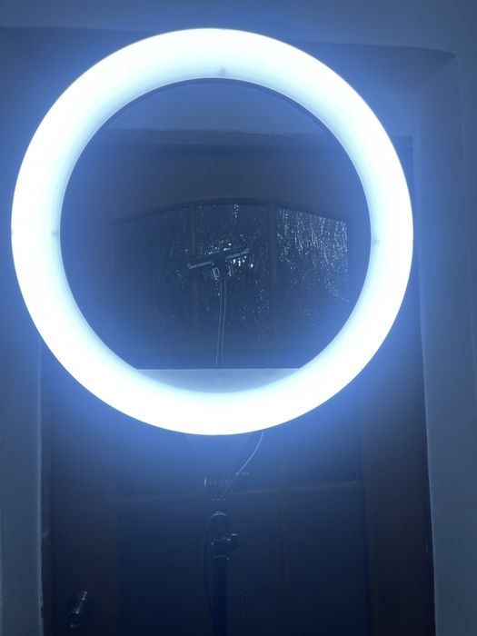 Кольцевая лампа