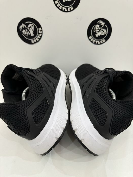 Маратонки ADIDAS.Номер 45.5