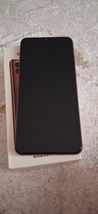 Samsung a 04 telefon
