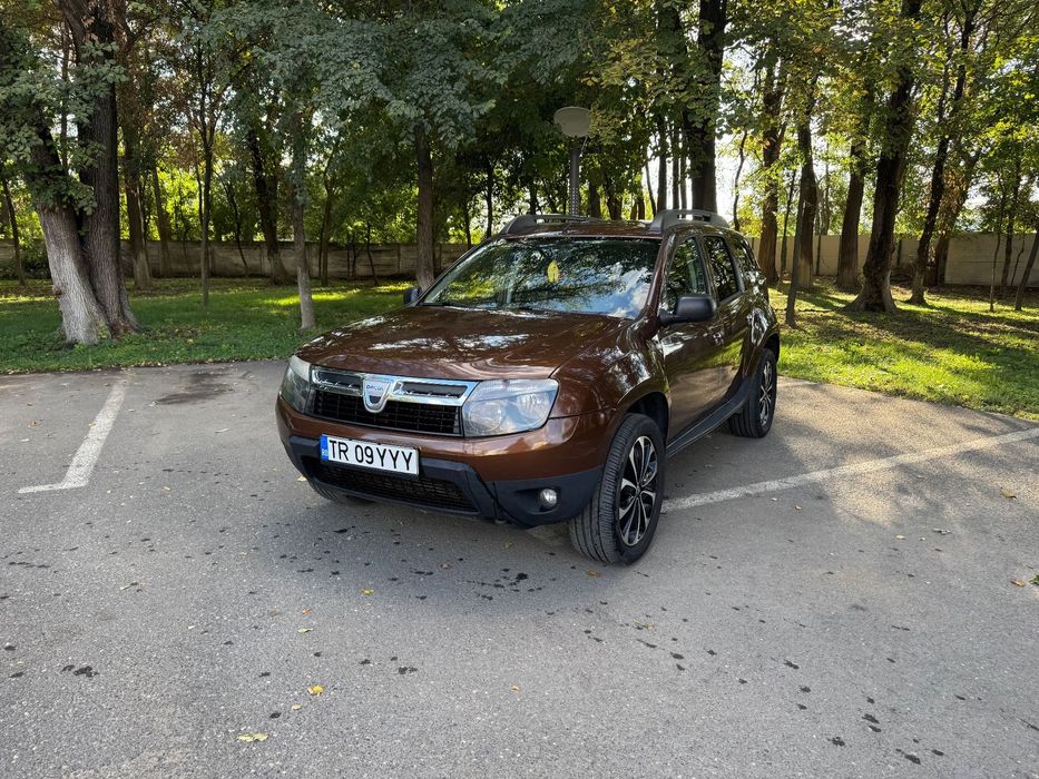 Dacia Duster Mașina are baterie nouă și set de jante pentru vară cu cauciucuri noi