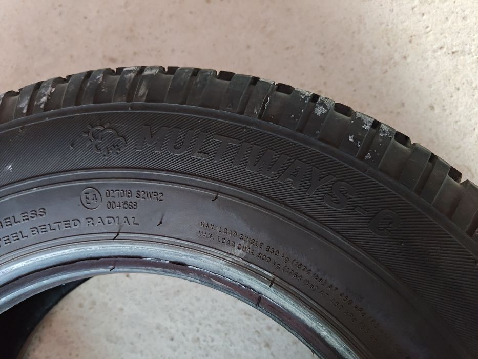 Doua cauciucuri 185 R14C Lassa