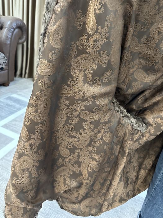 Продам новую шубу, Каракуль