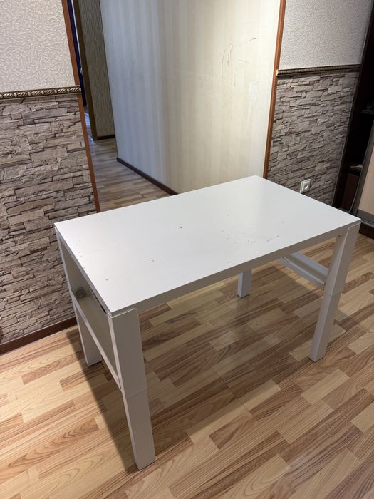 Стол детский, в хорошем состоянии IKEA
