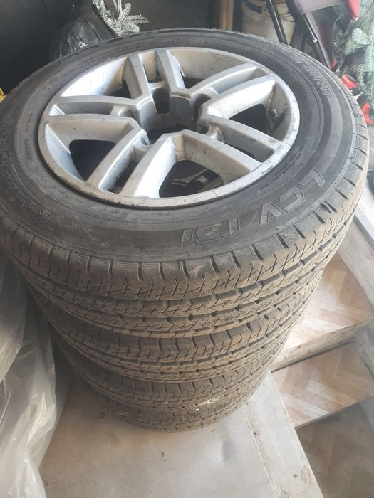 Колёса шины(новые) с дисками комплект
