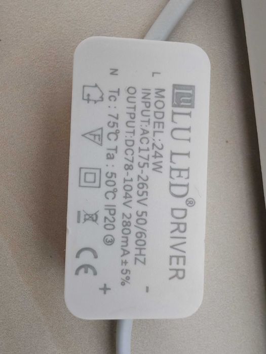 Плафон с лампой - 1000 тг