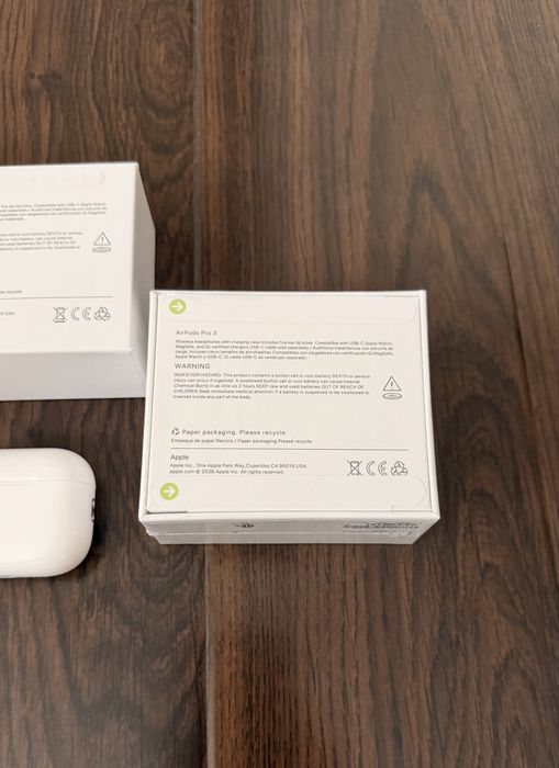 Air Pods Pro 3.