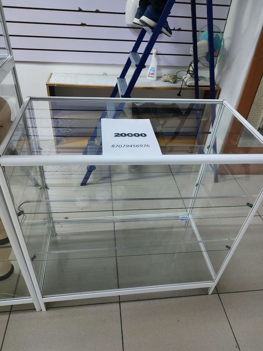 Витрины магазинные