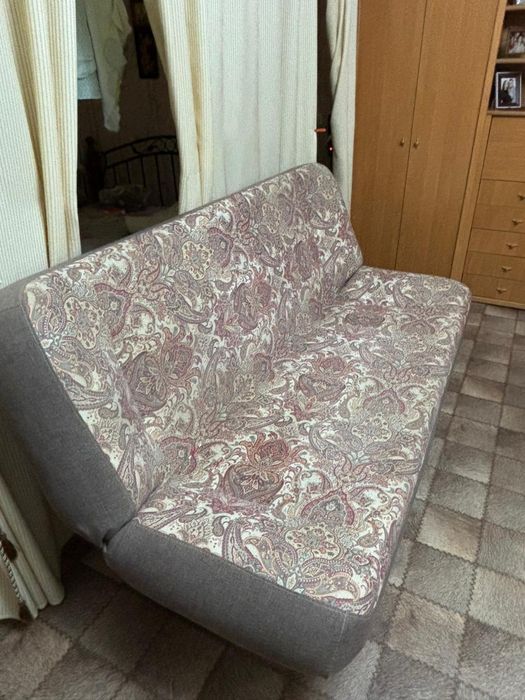 Диван книжка отдам даром