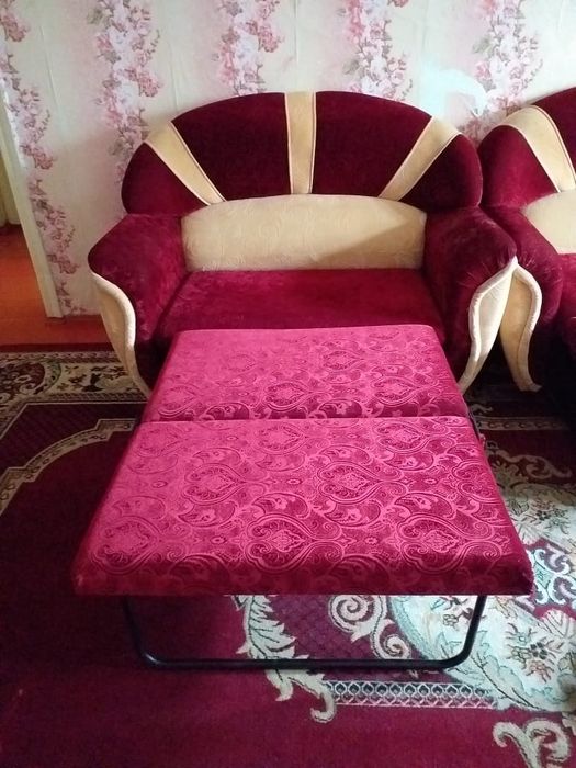 Продам диван тройка