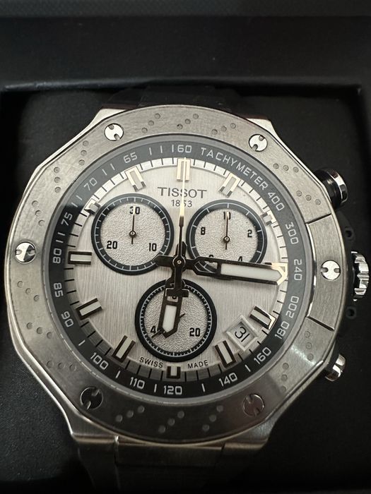 Часовник Tissot 1853