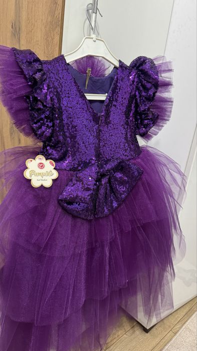 Новое платье нарядное на девочку