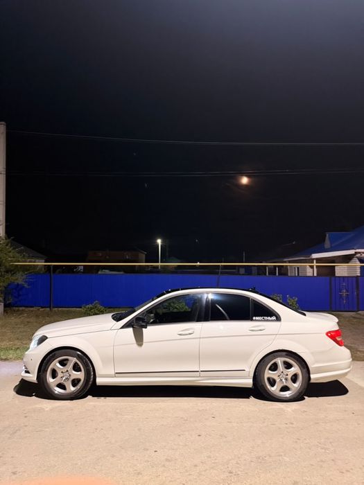 В продаже Mersedes Benz c-шка