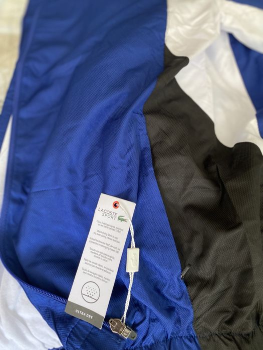 Есенно яке на Lacoste