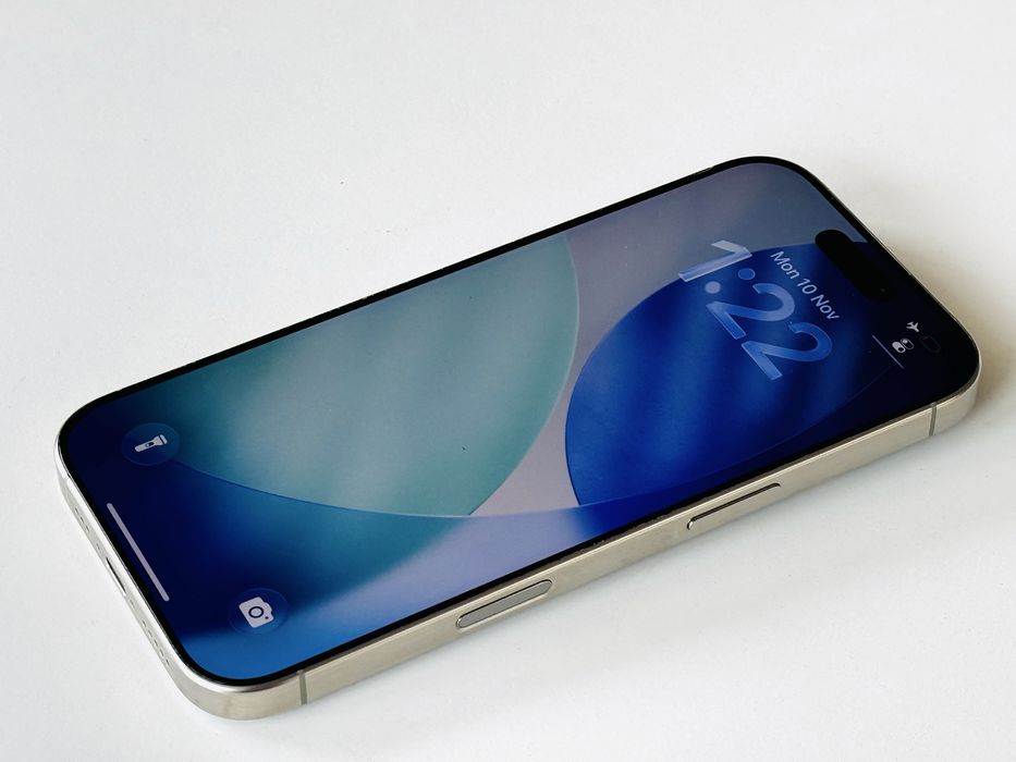 Iphone 16 Pro 512GB Natural Titanium Гаранция 6 месеца