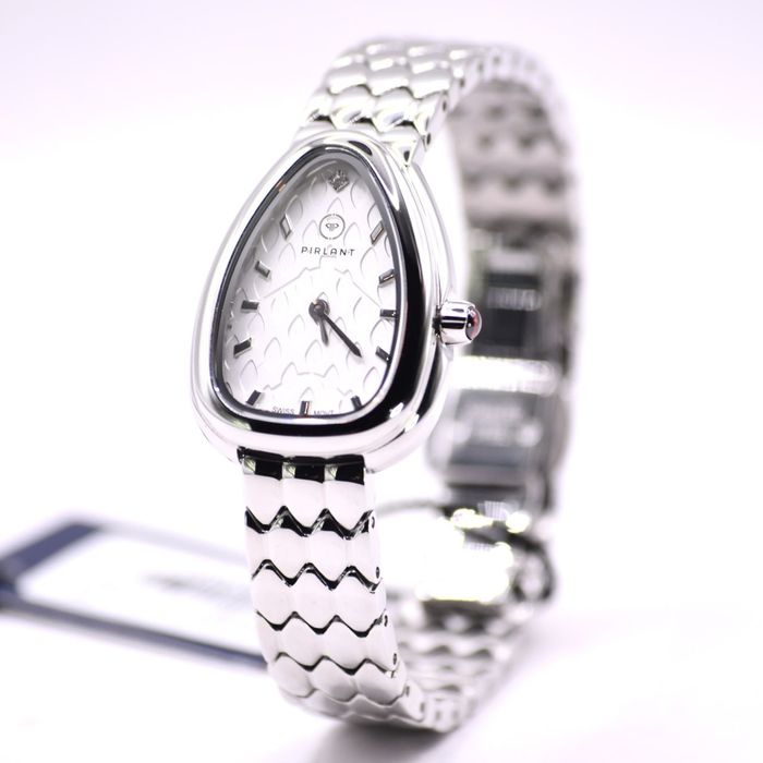 Луксозен дамски часовник модел Bvlgari Serpenti, SWISS Made.