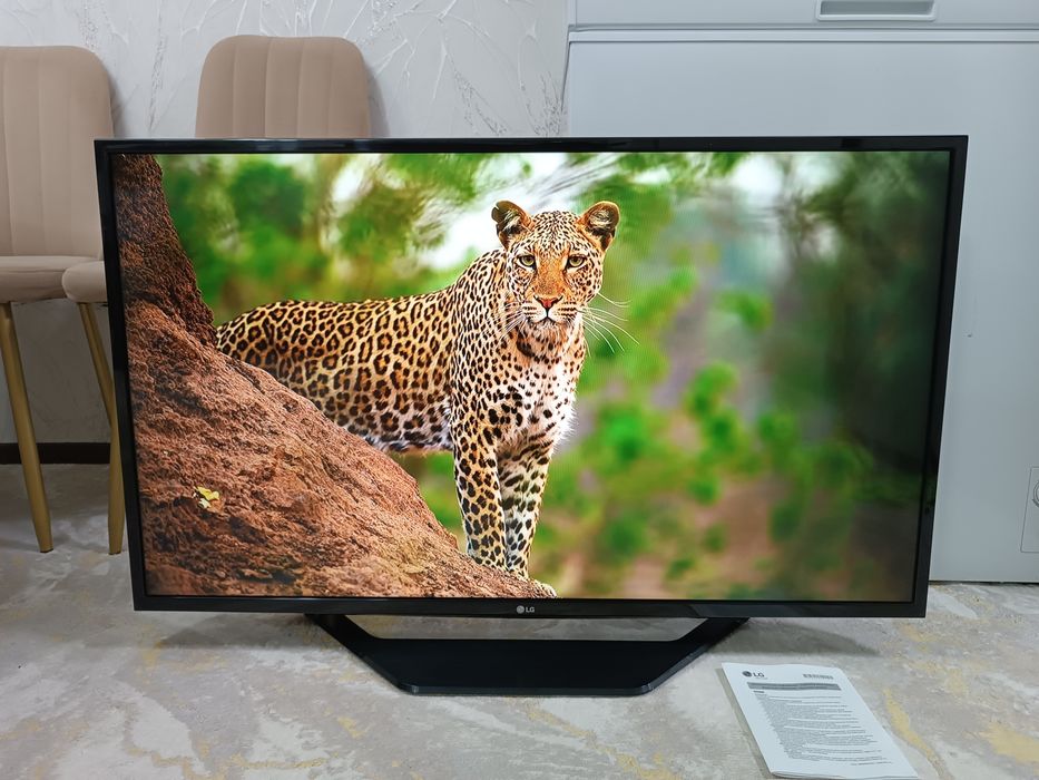 Телевизор LG 43" Смарт ТВ.