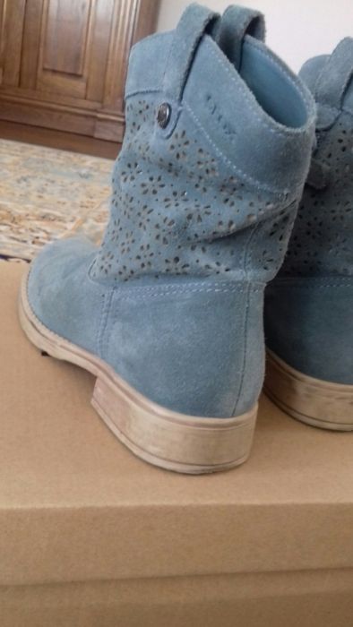 Cizme marca geox purtate o singură dată