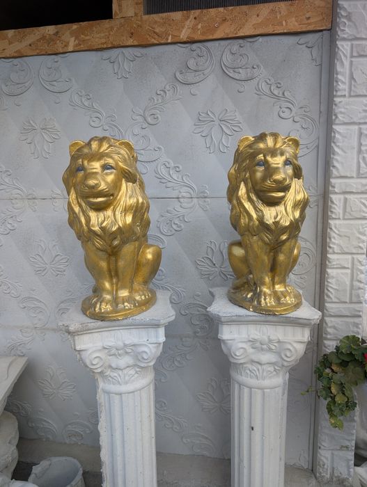 Decoratii gradina din beton, figurine din ciment, lei  gard Calarasi