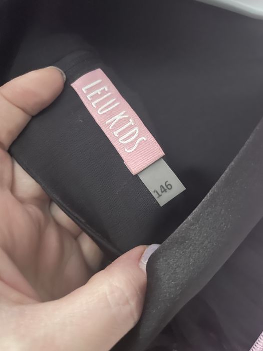 Продаю платье детское на 146 размер