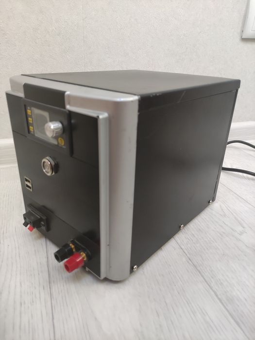 Регулируемый блок питания