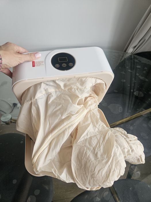 Aparat electric cu aer cald pentru uscare rapida rufe