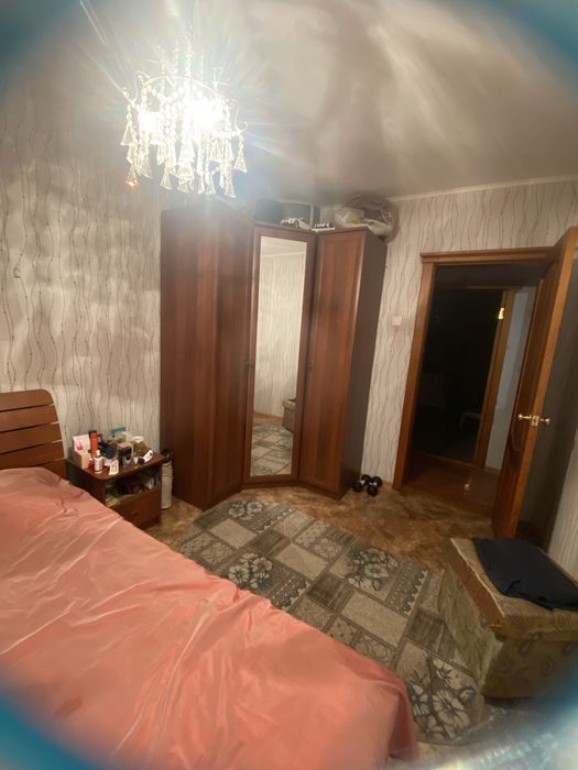 Продам спальный гарнитур, компактный!