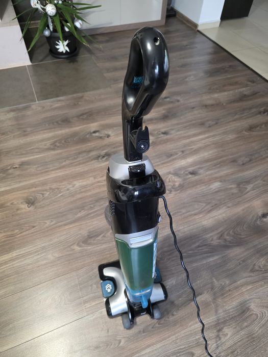 Aspirator cu spalare cu abur Rowenta